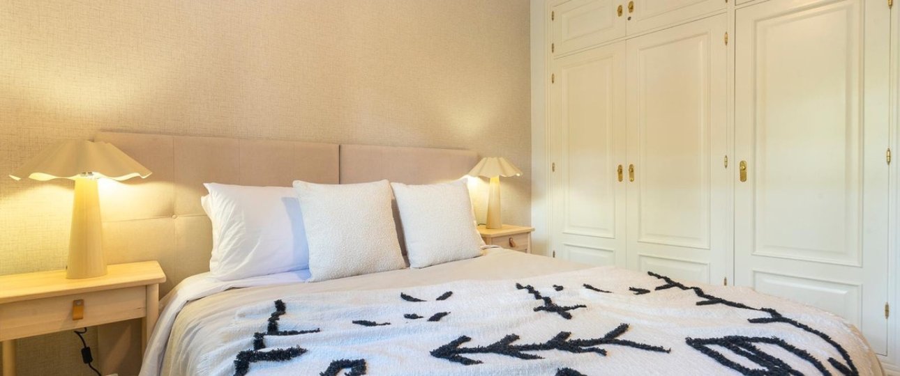 Resale - apartment - Marbella - Nueva Andalucía