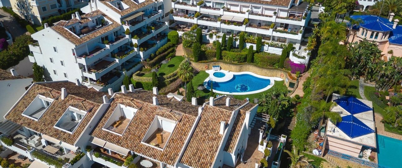 Resale - apartment - Marbella - Nueva Andalucía