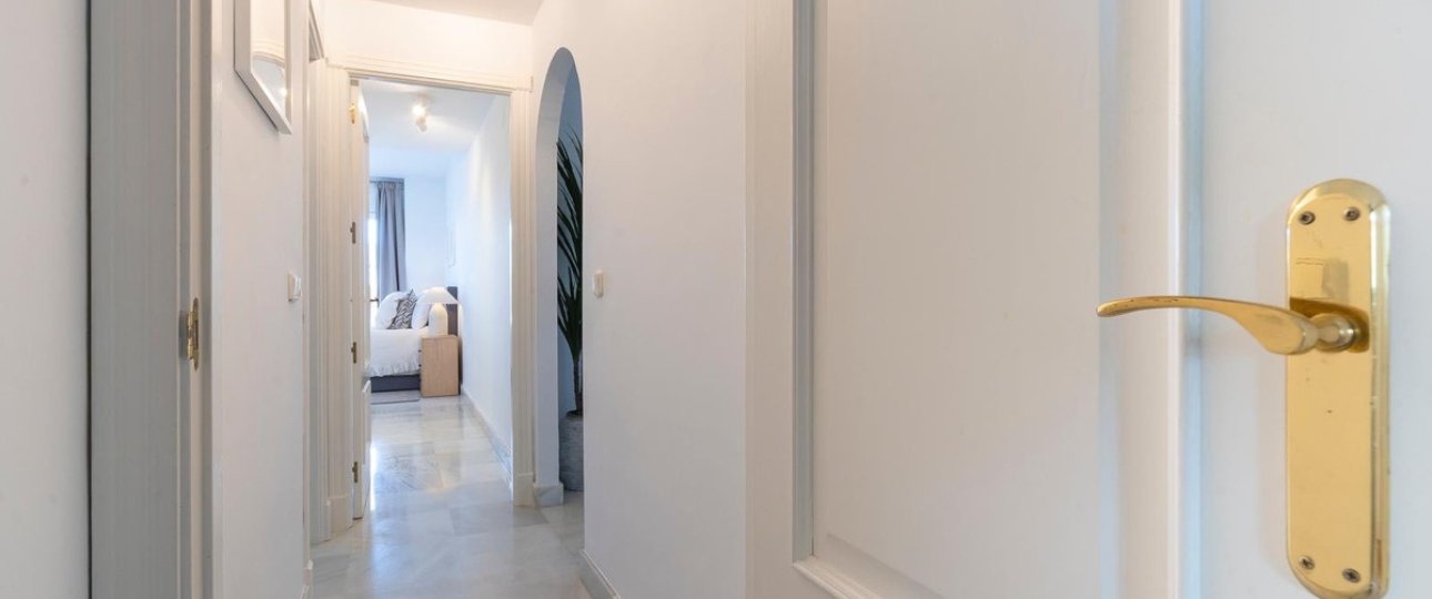 Resale - apartment - Marbella - Nueva Andalucía