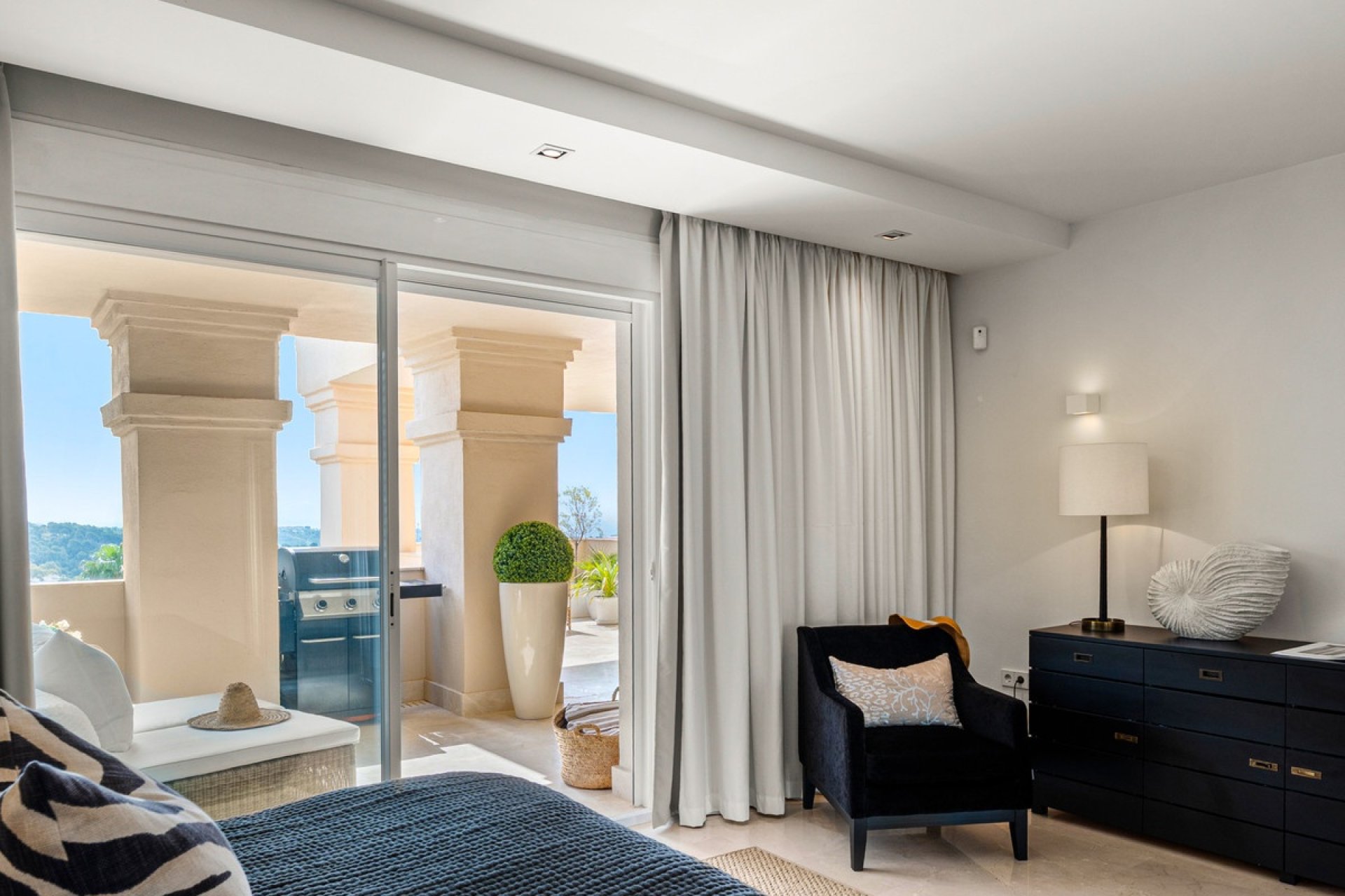 Resale - apartment - Marbella - Nueva Andalucía