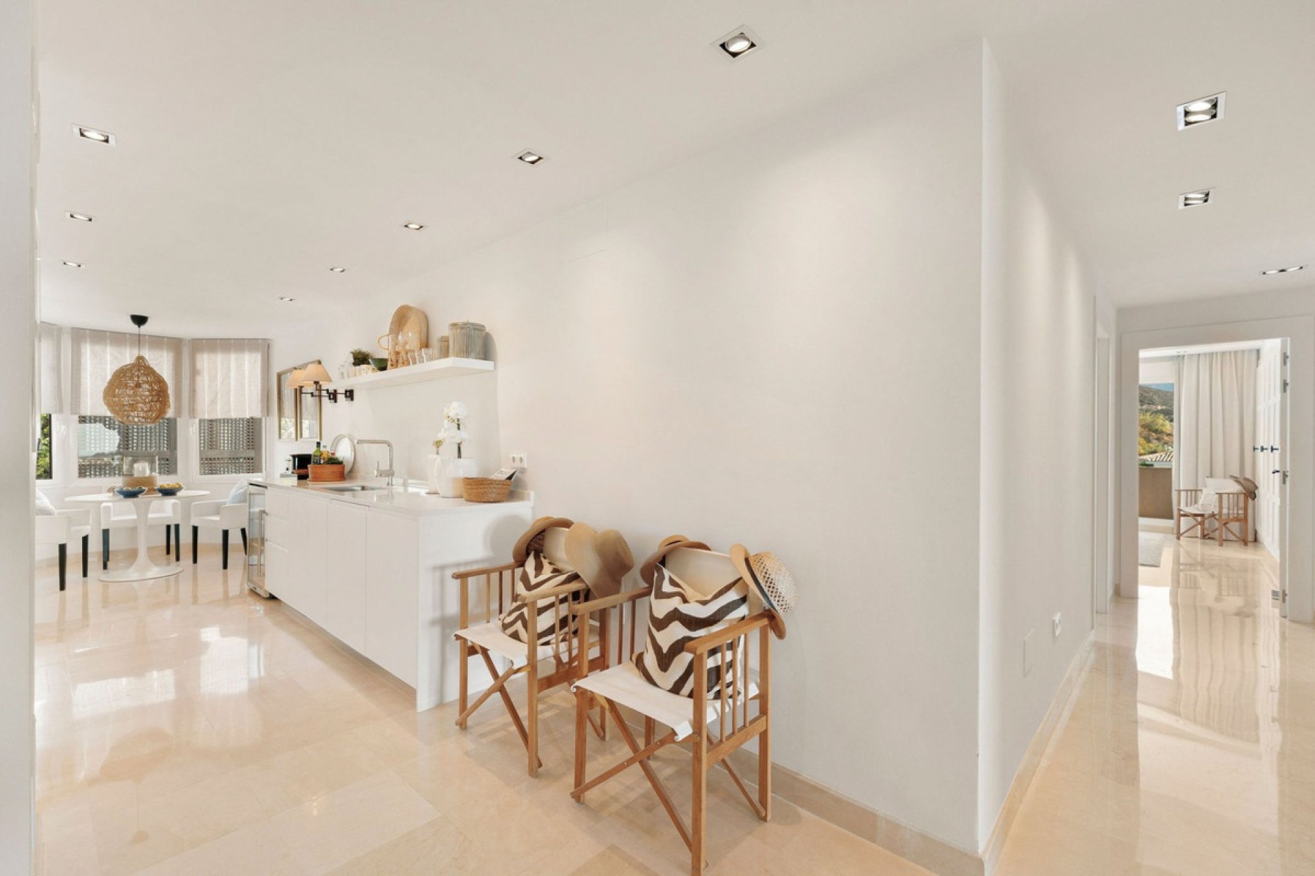 Resale - apartment - Marbella - Nueva Andalucía