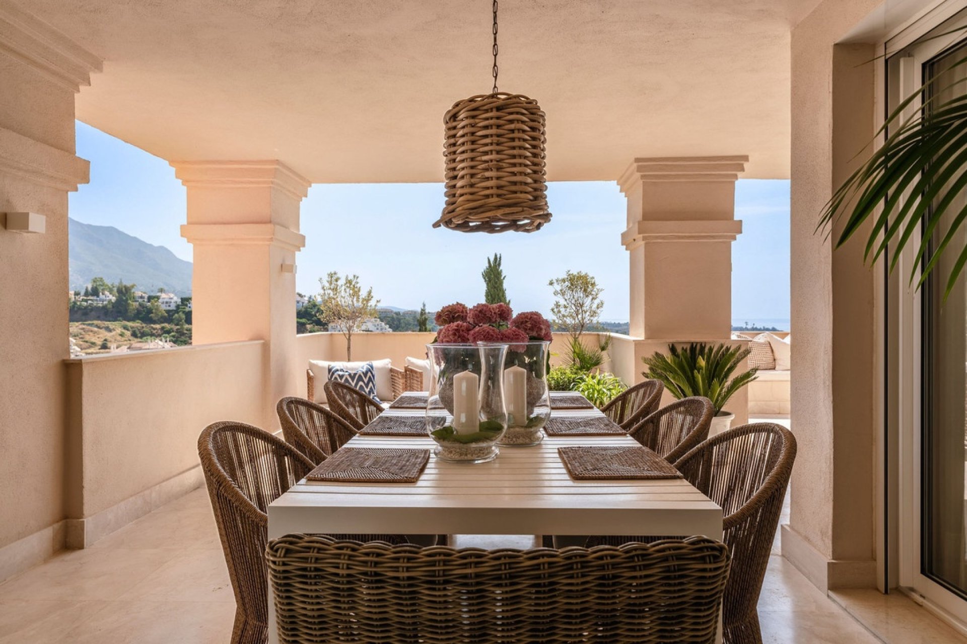 Resale - apartment - Marbella - Nueva Andalucía