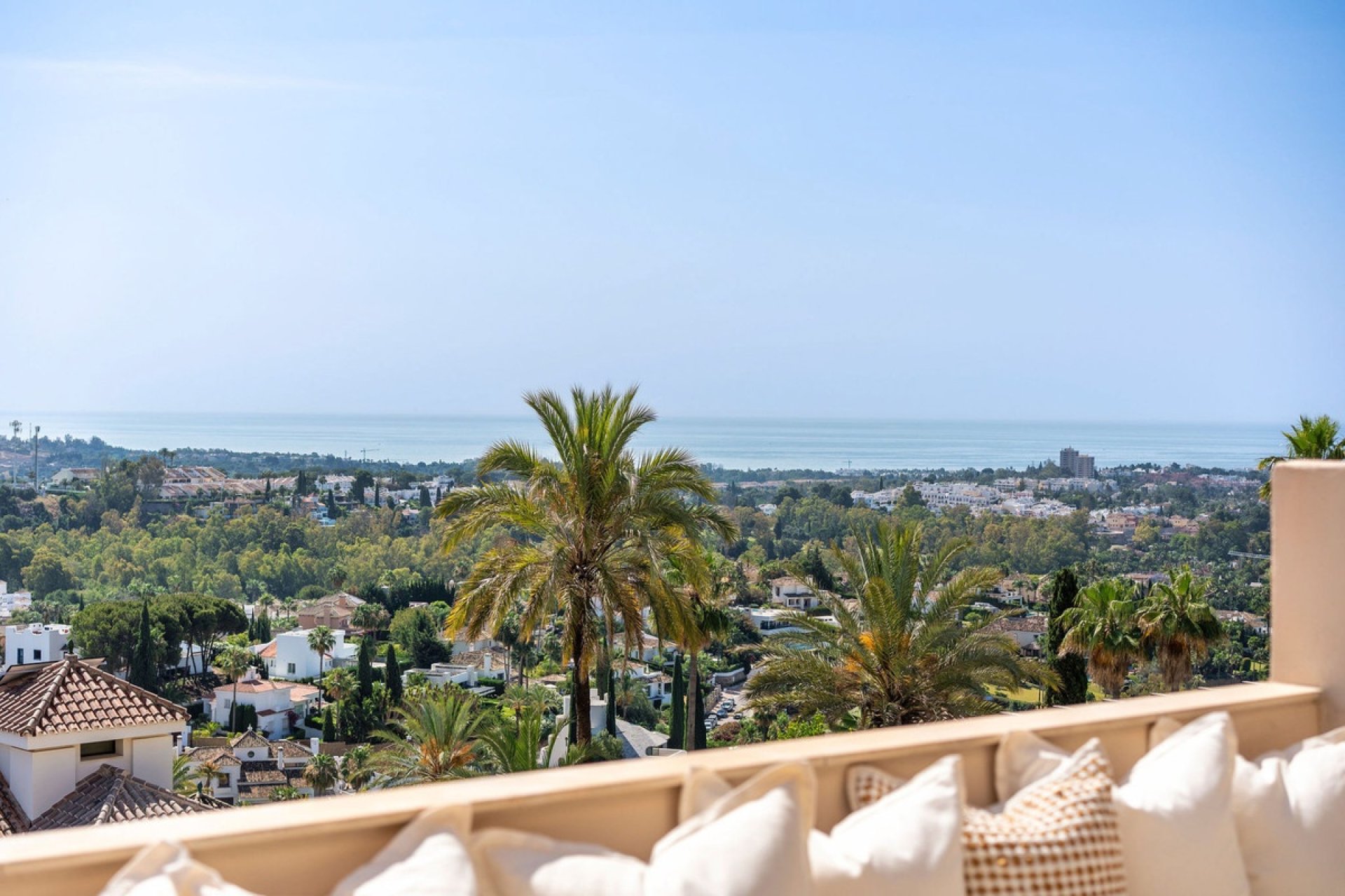 Resale - apartment - Marbella - Nueva Andalucía