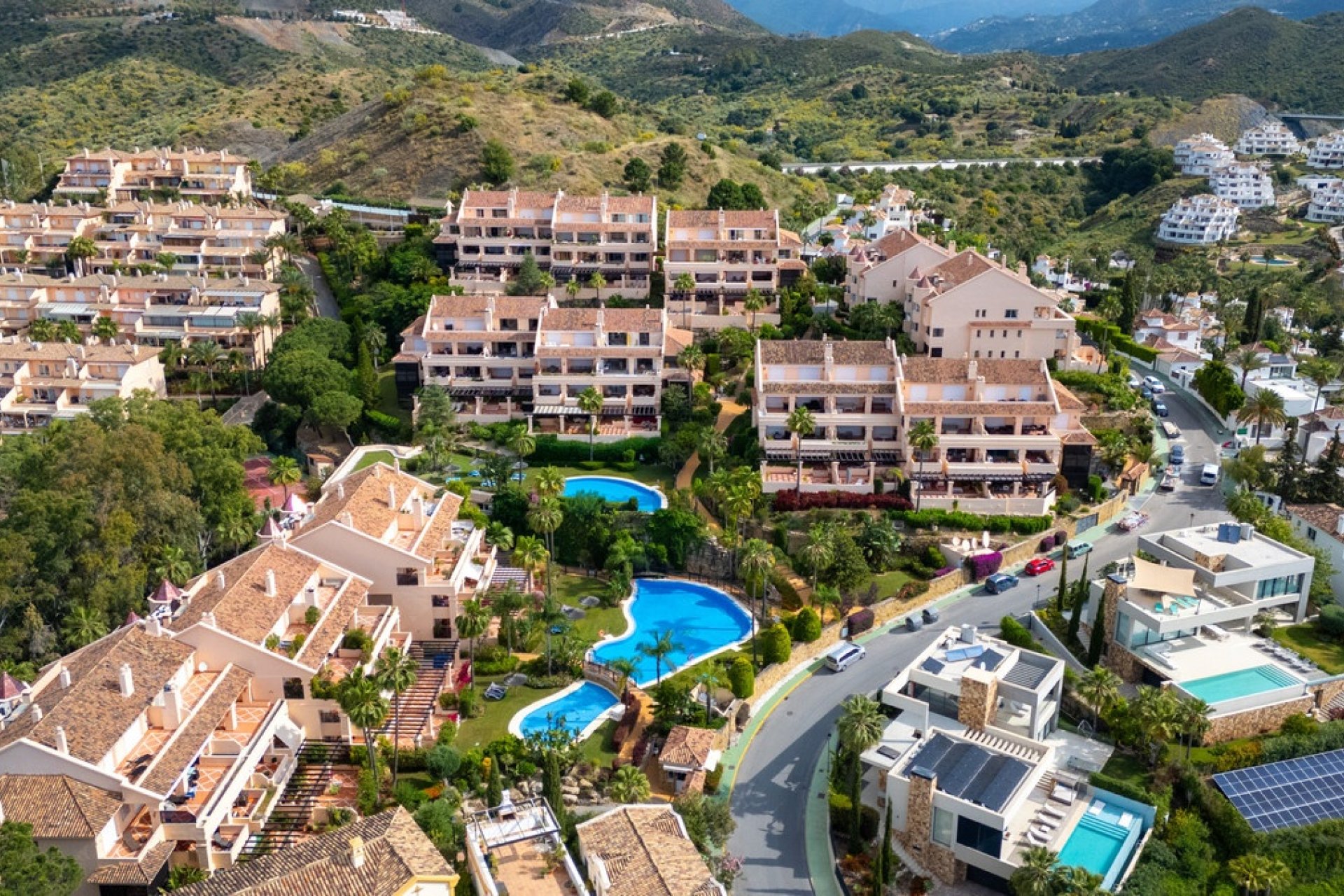 Resale - apartment - Marbella - Nueva Andalucía