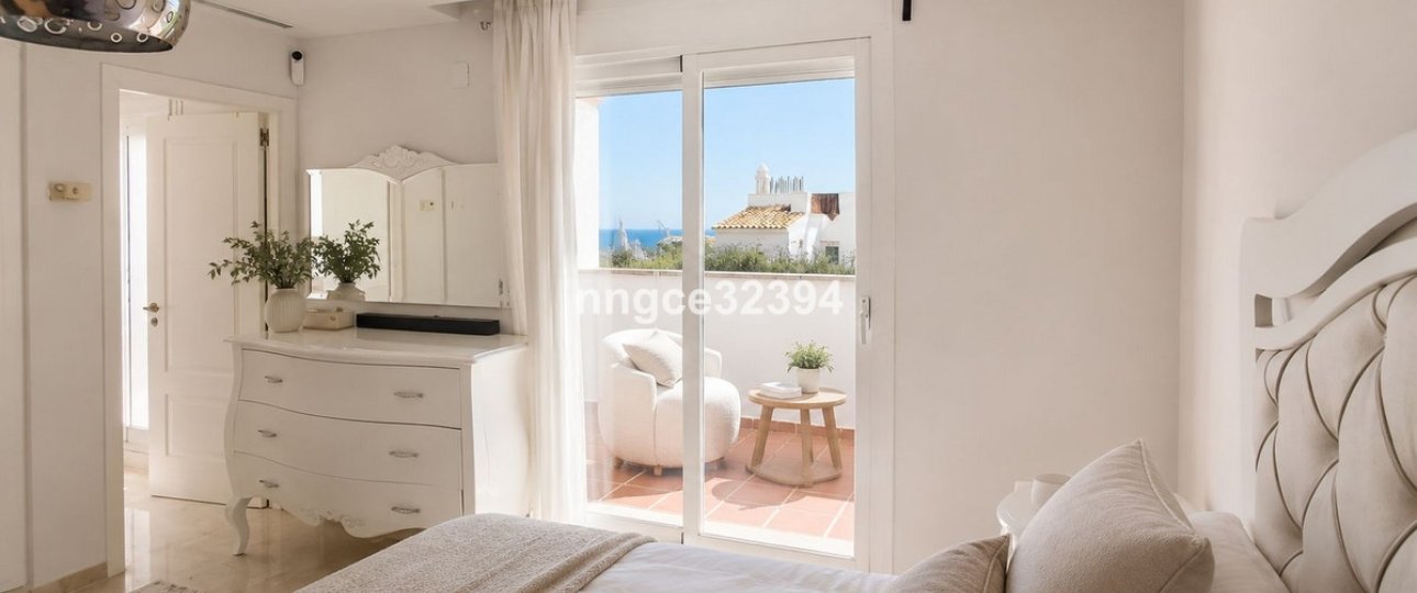 Resale - apartment - Marbella - Nueva Andalucía