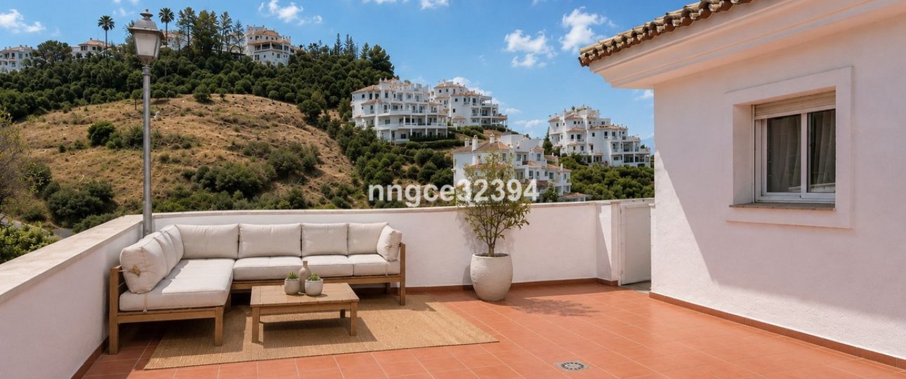 Resale - apartment - Marbella - Nueva Andalucía