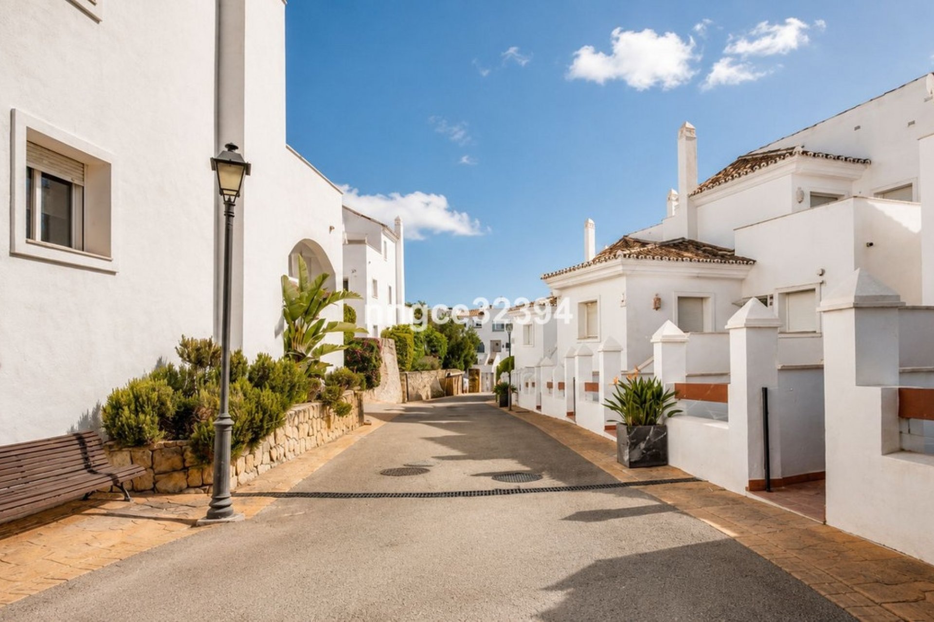 Resale - apartment - Marbella - Nueva Andalucía