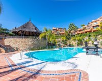 Resale - apartment - Marbella - Nueva Andalucía
