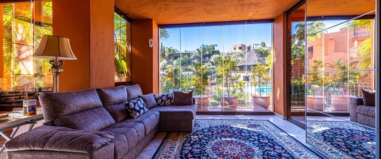 Resale - apartment - Marbella - Nueva Andalucía