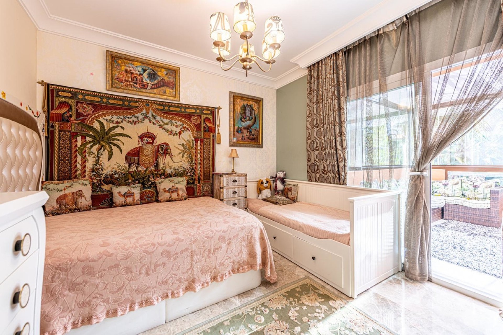 Resale - apartment - Marbella - Nueva Andalucía