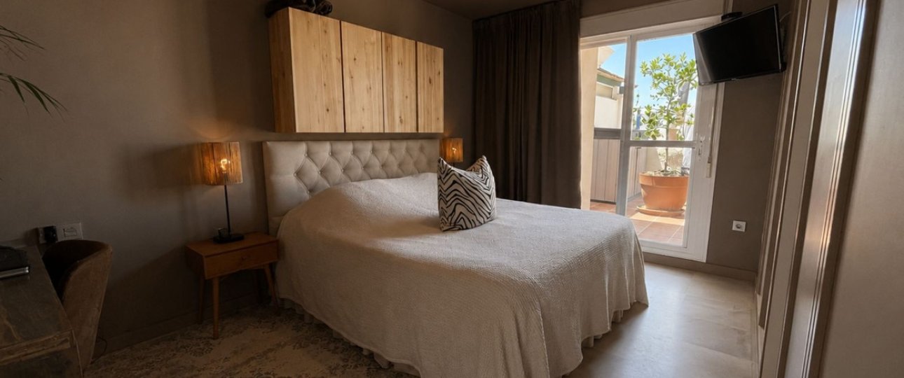 Resale - apartment - Marbella - Nueva Andalucía