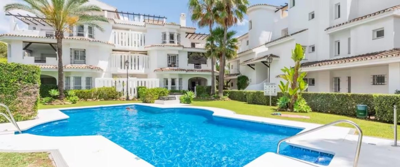 Resale - apartment - Marbella - Nueva Andalucía