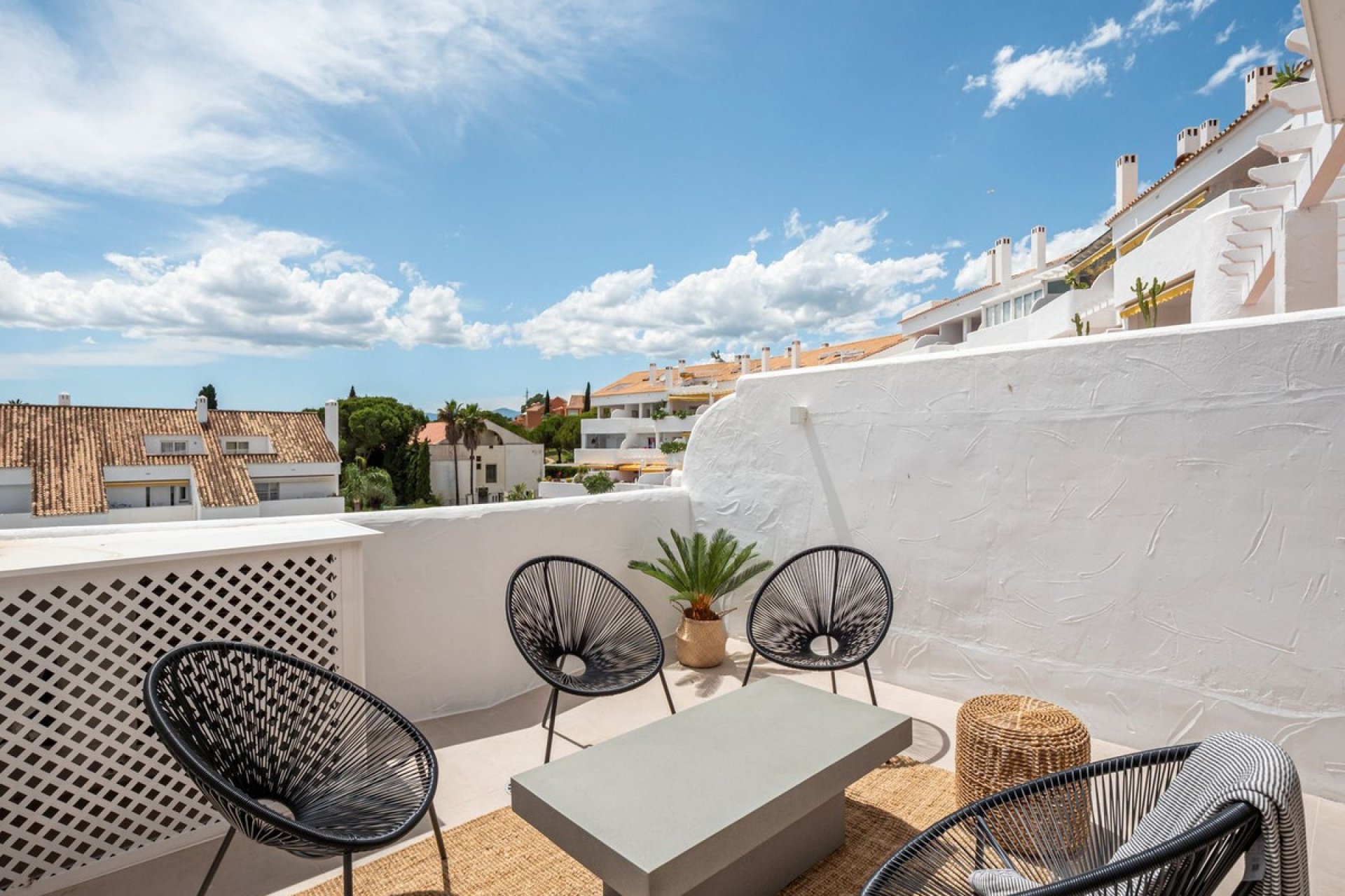Resale - apartment - Marbella - Nueva Andalucía
