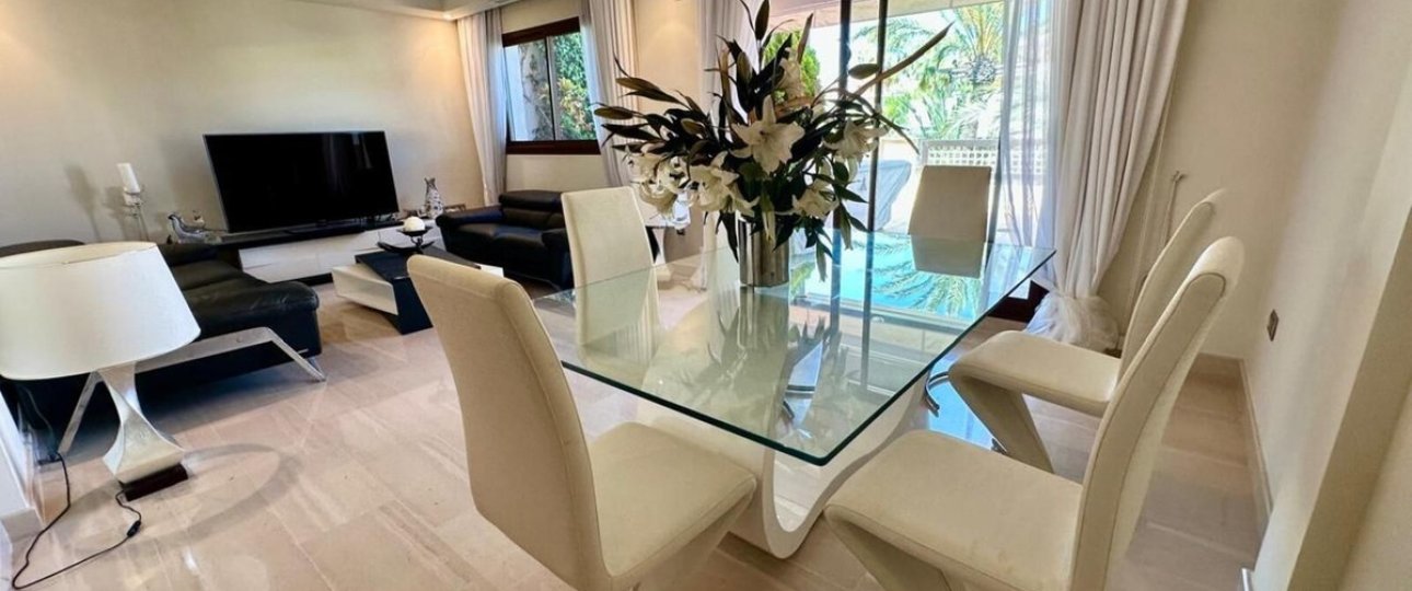 Resale - apartment - Marbella - Nueva Andalucía