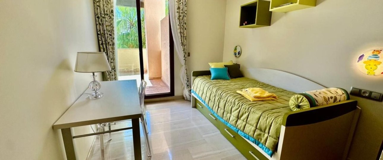 Resale - apartment - Marbella - Nueva Andalucía