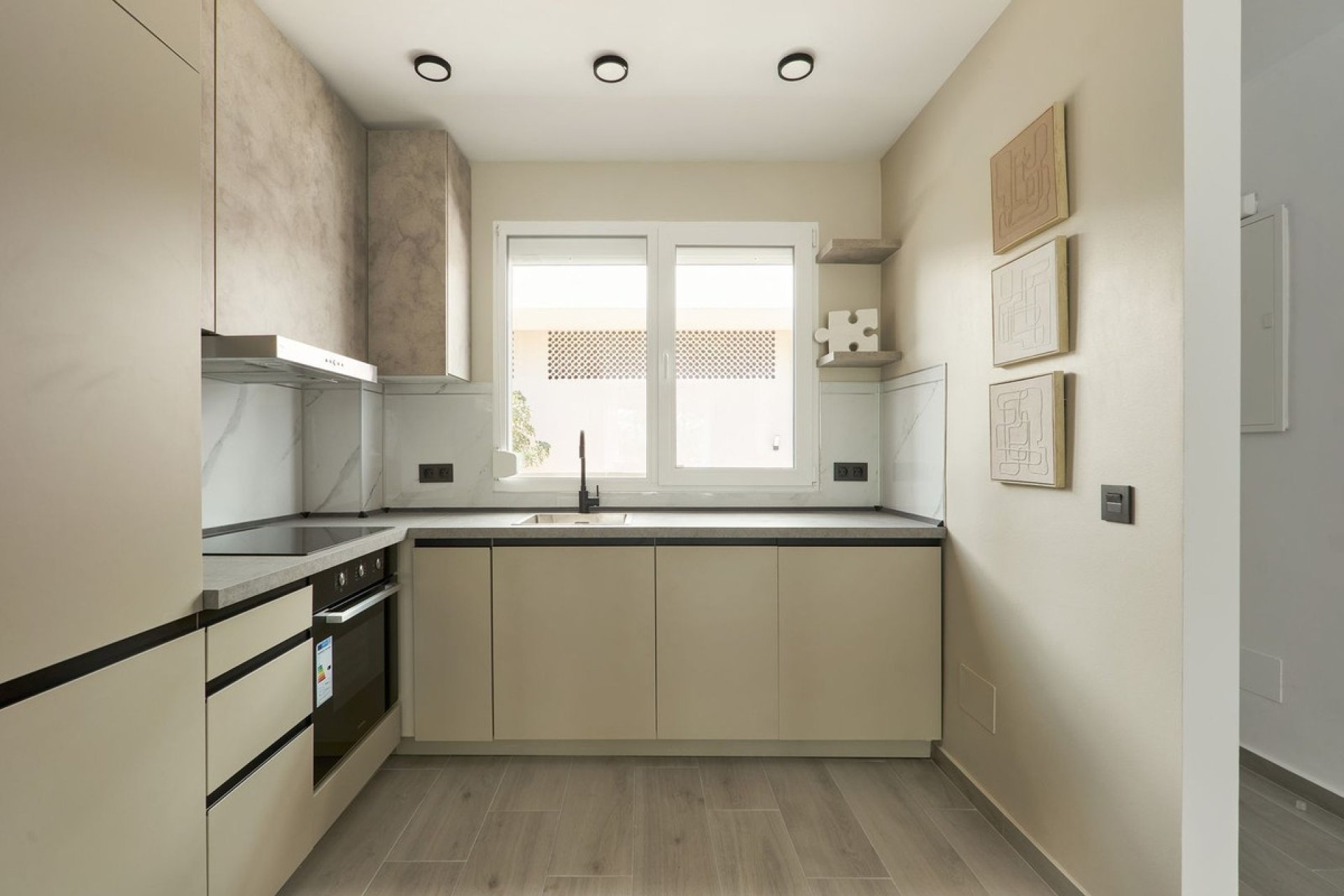 Resale - apartment - Marbella - Nueva Andalucía