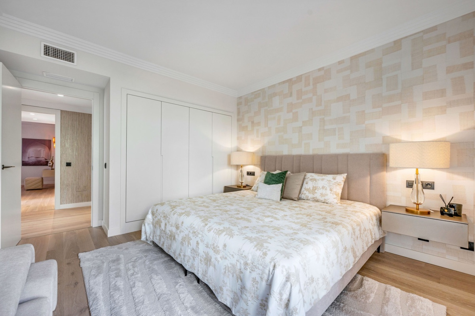 Resale - apartment - Marbella - Nueva Andalucía