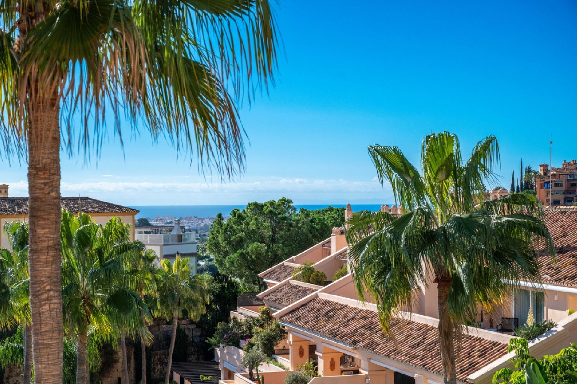 Resale - apartment - Marbella - Nueva Andalucía