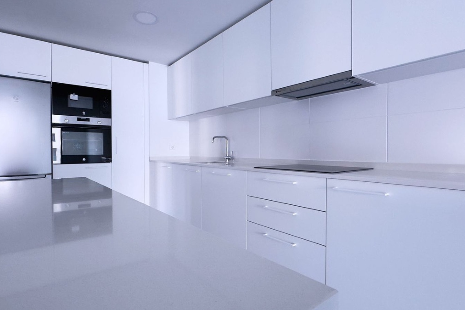 Resale - apartment - Marbella - Nueva Andalucía