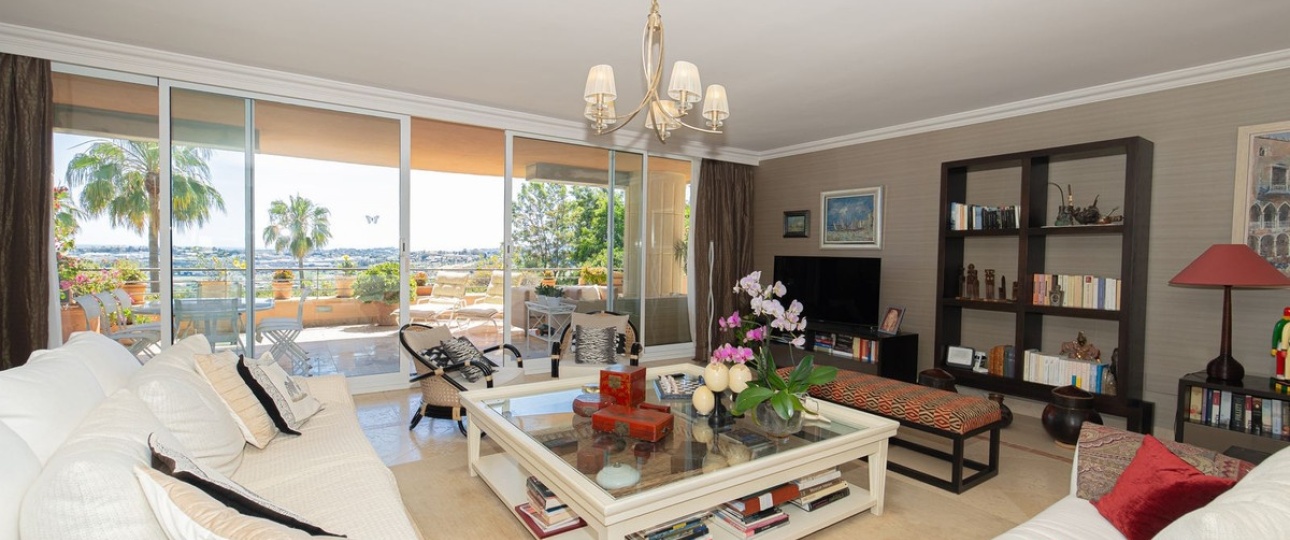Resale - apartment - Marbella - Nueva Andalucía