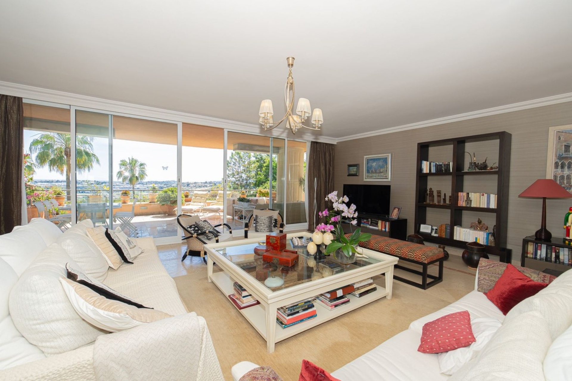 Resale - apartment - Marbella - Nueva Andalucía