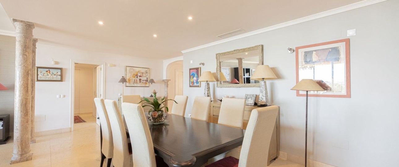 Resale - apartment - Marbella - Nueva Andalucía