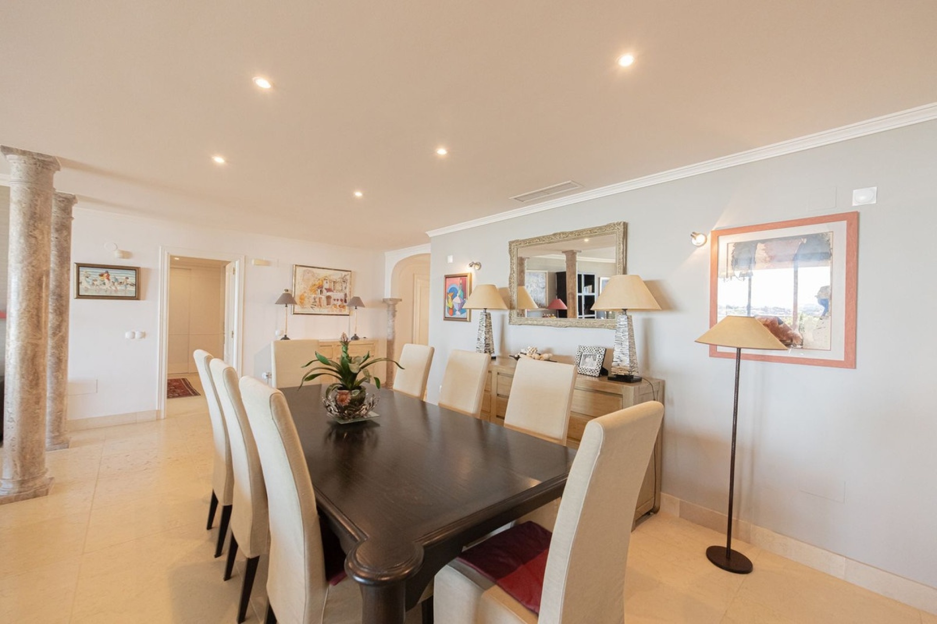 Resale - apartment - Marbella - Nueva Andalucía