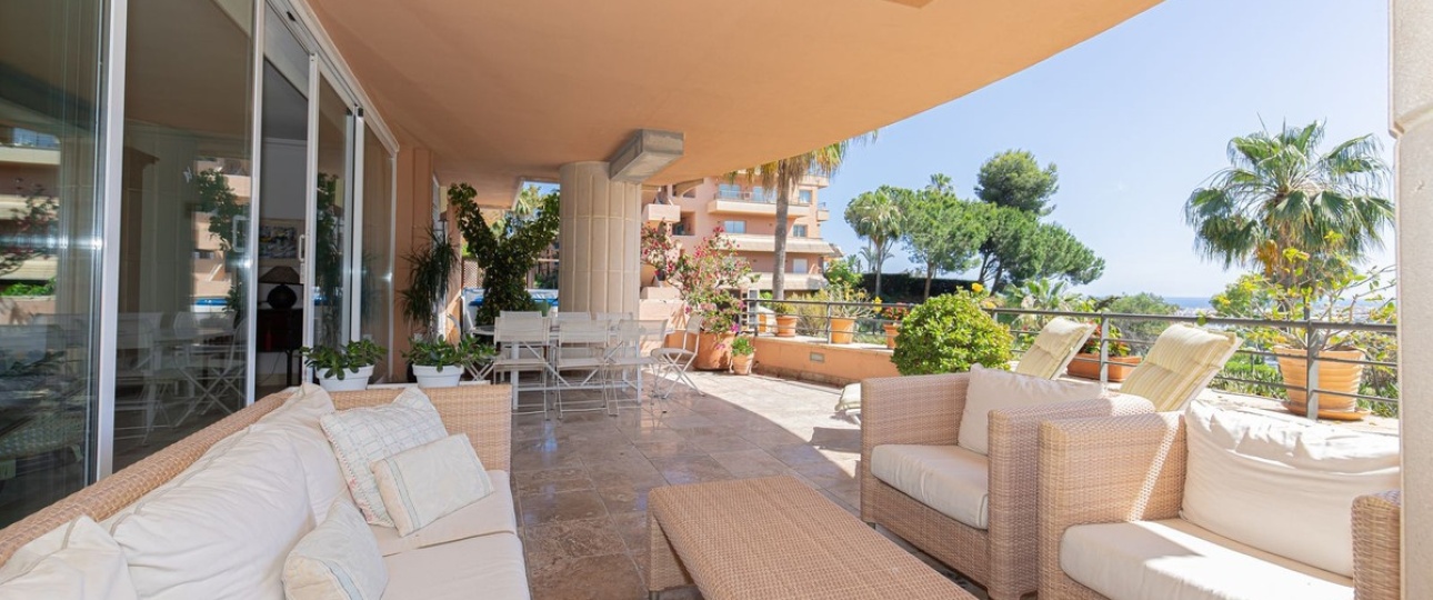 Resale - apartment - Marbella - Nueva Andalucía