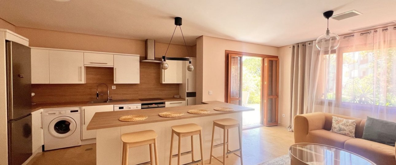 Resale - apartment - Marbella - Nueva Andalucía
