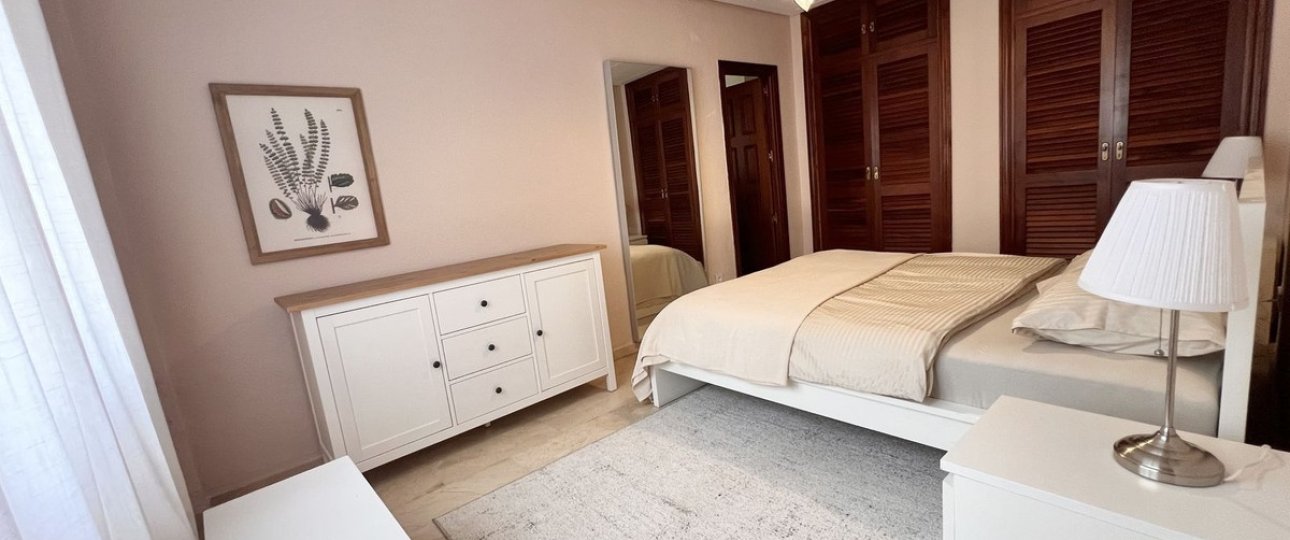 Resale - apartment - Marbella - Nueva Andalucía