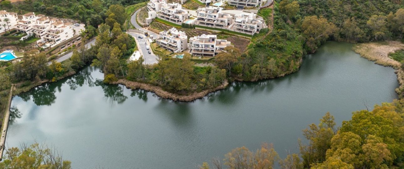 Resale - apartment - Marbella - Nueva Andalucía