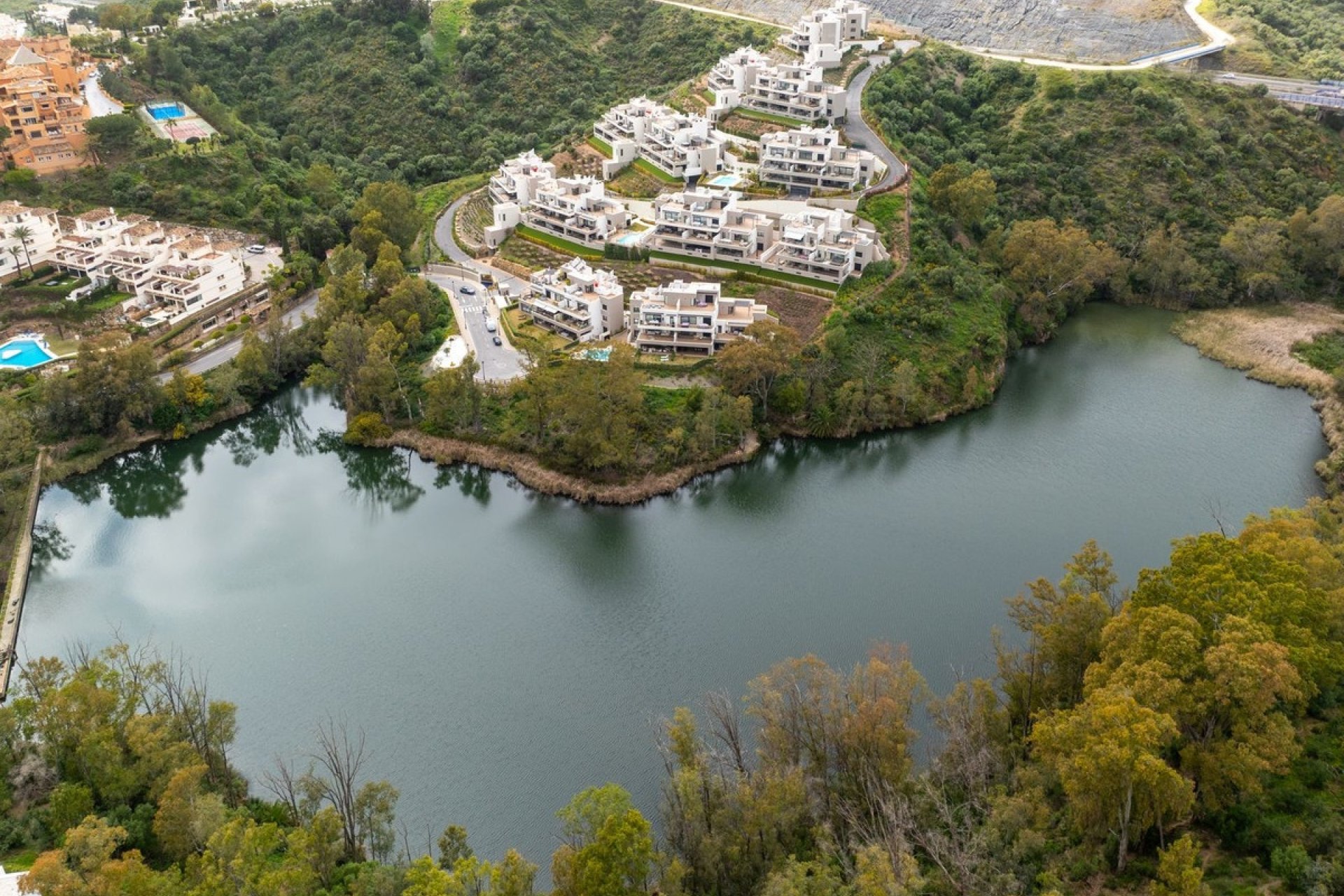 Resale - apartment - Marbella - Nueva Andalucía