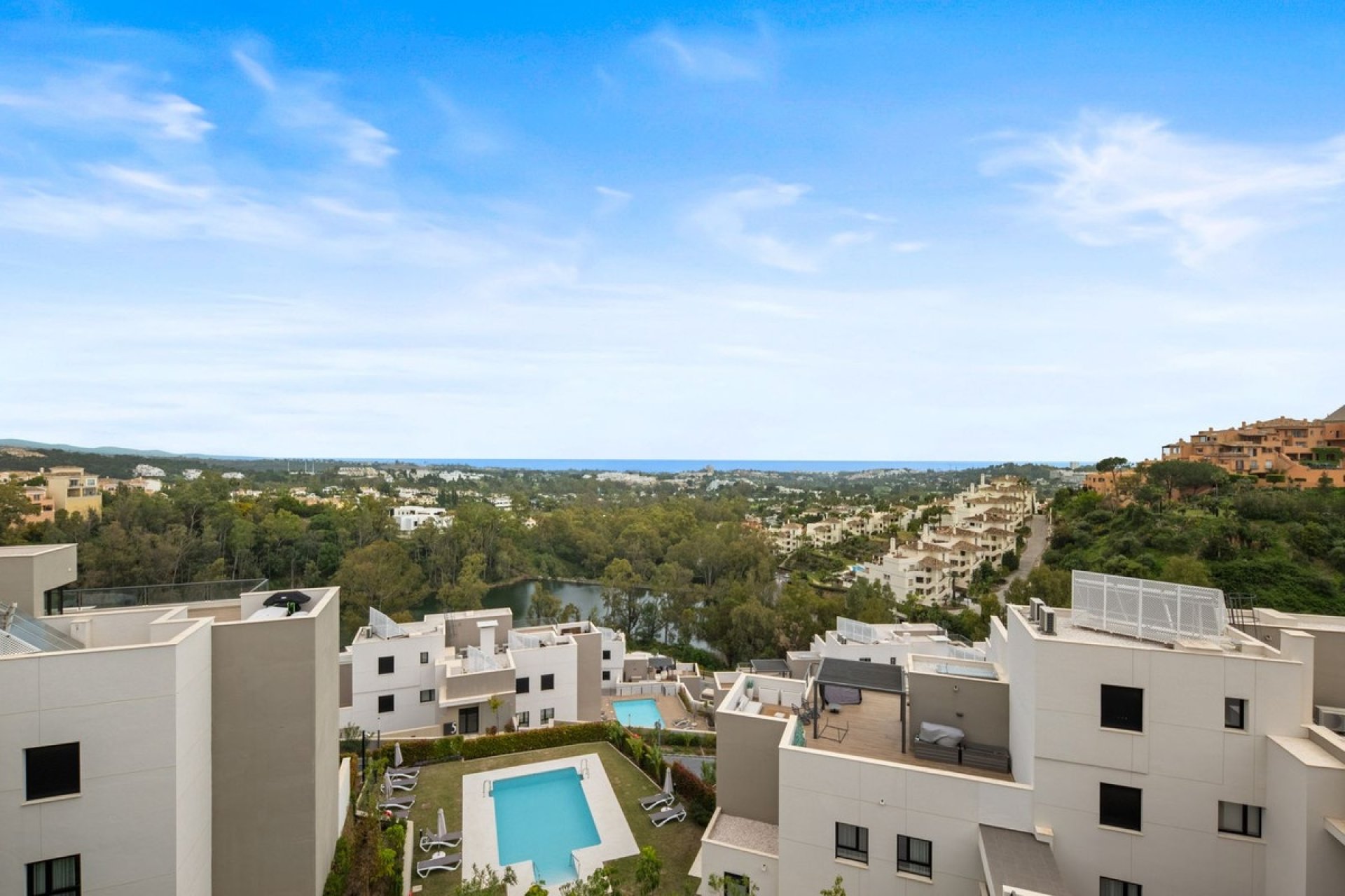 Resale - apartment - Marbella - Nueva Andalucía