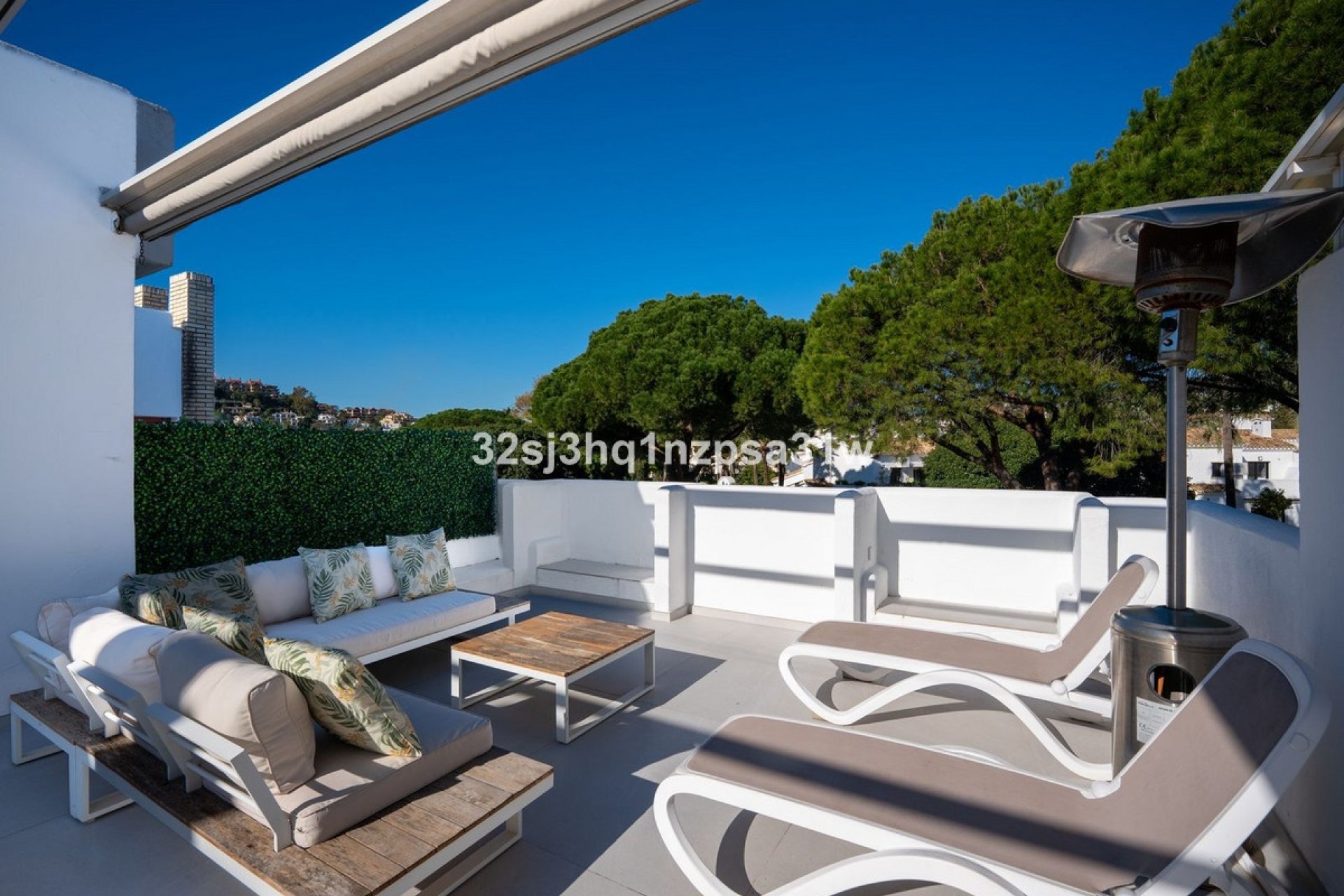 Resale - apartment - Marbella - Nueva Andalucía