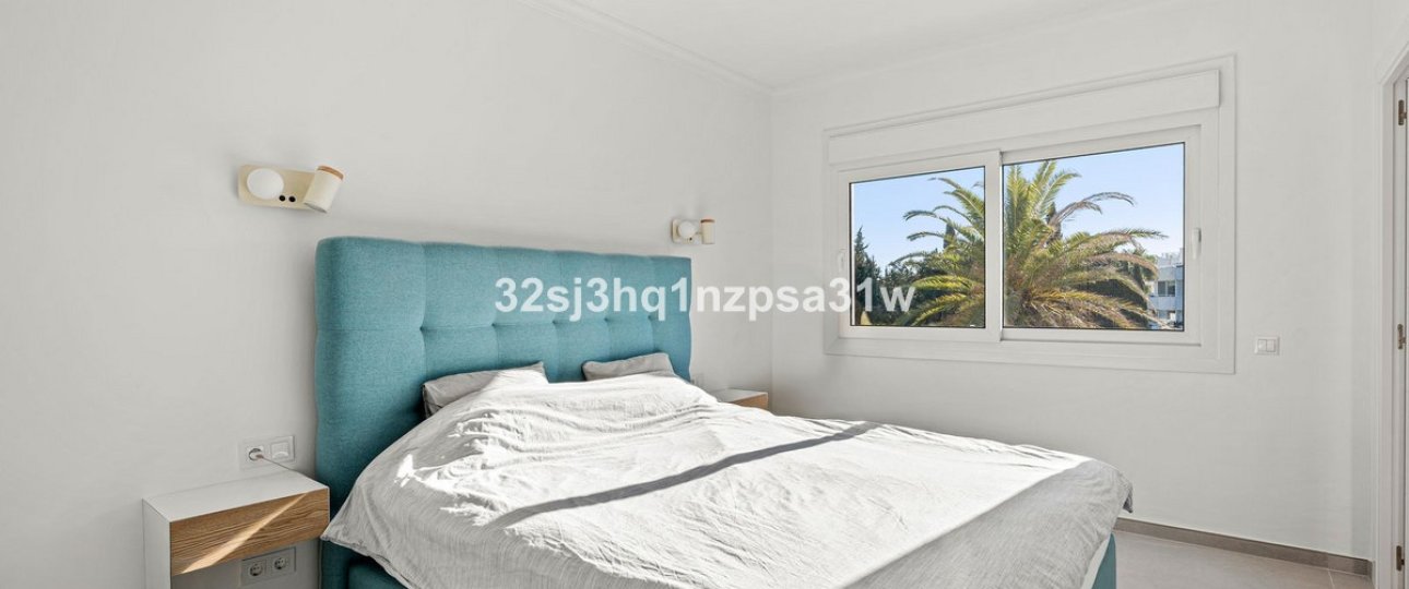 Resale - apartment - Marbella - Nueva Andalucía
