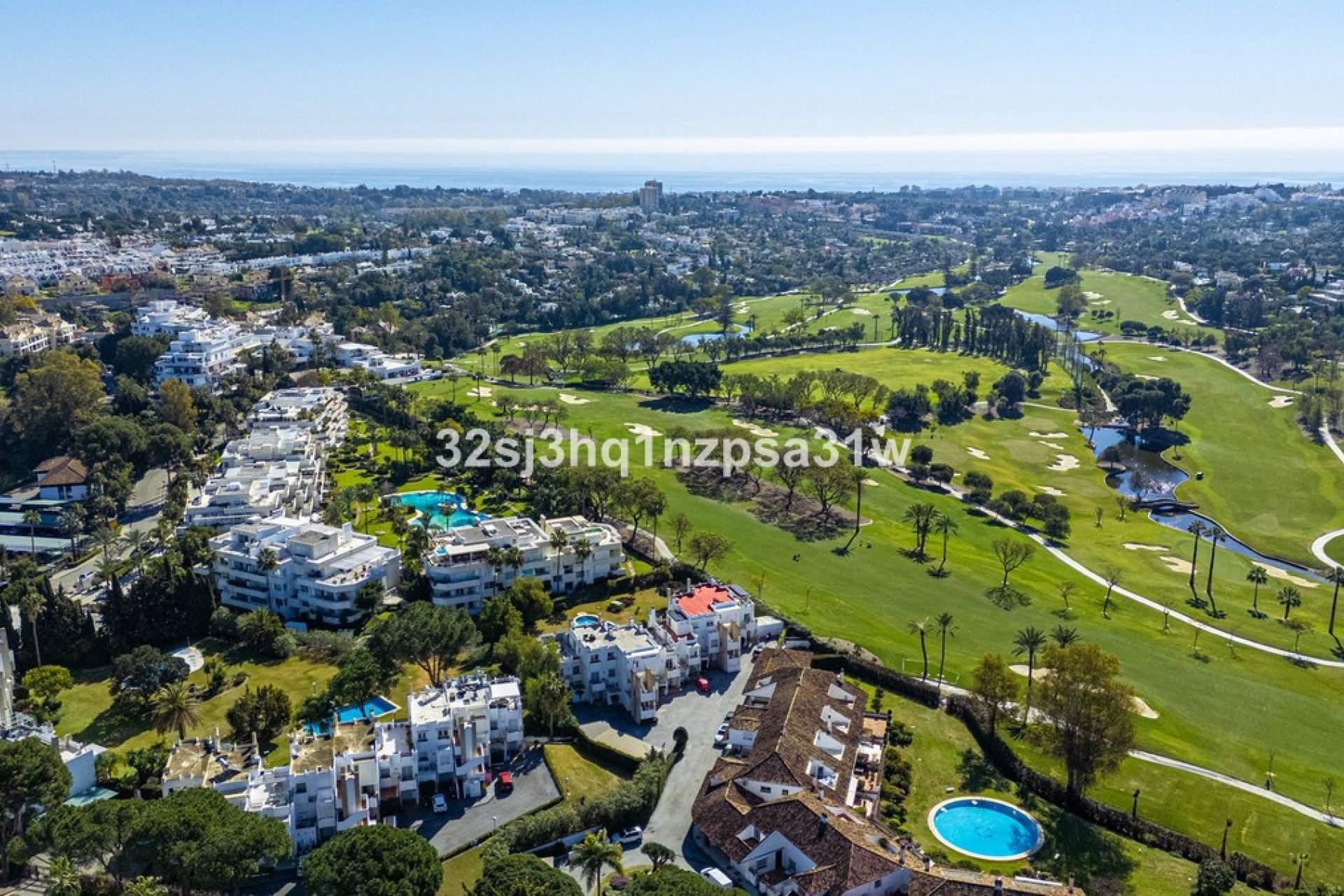 Resale - apartment - Marbella - Nueva Andalucía