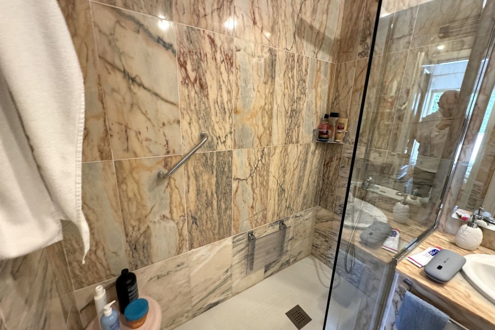 Resale - apartment - Marbella - Nueva Andalucía