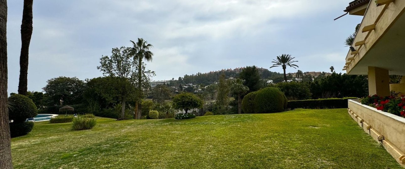 Resale - apartment - Marbella - Nueva Andalucía