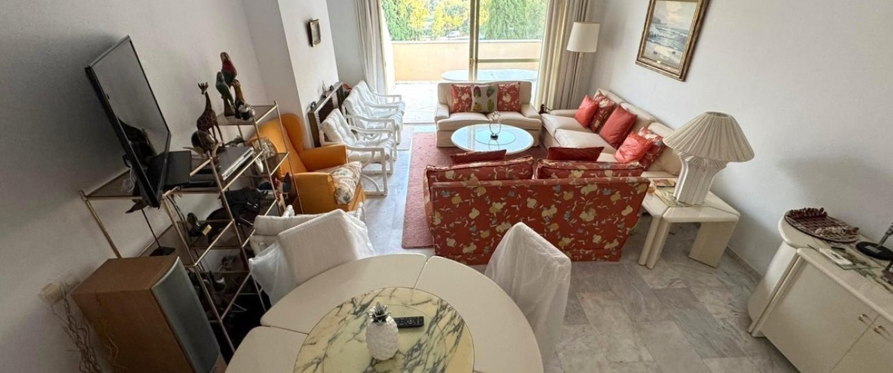 Resale - apartment - Marbella - Nueva Andalucía