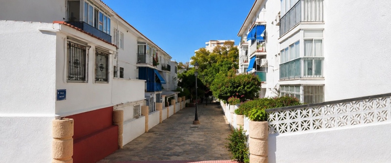 Resale - apartment - Marbella - Nueva Andalucía
