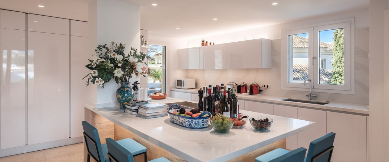 Resale - apartment - Marbella - Nueva Andalucía