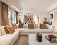 Resale - apartment - Marbella - Nueva Andalucía
