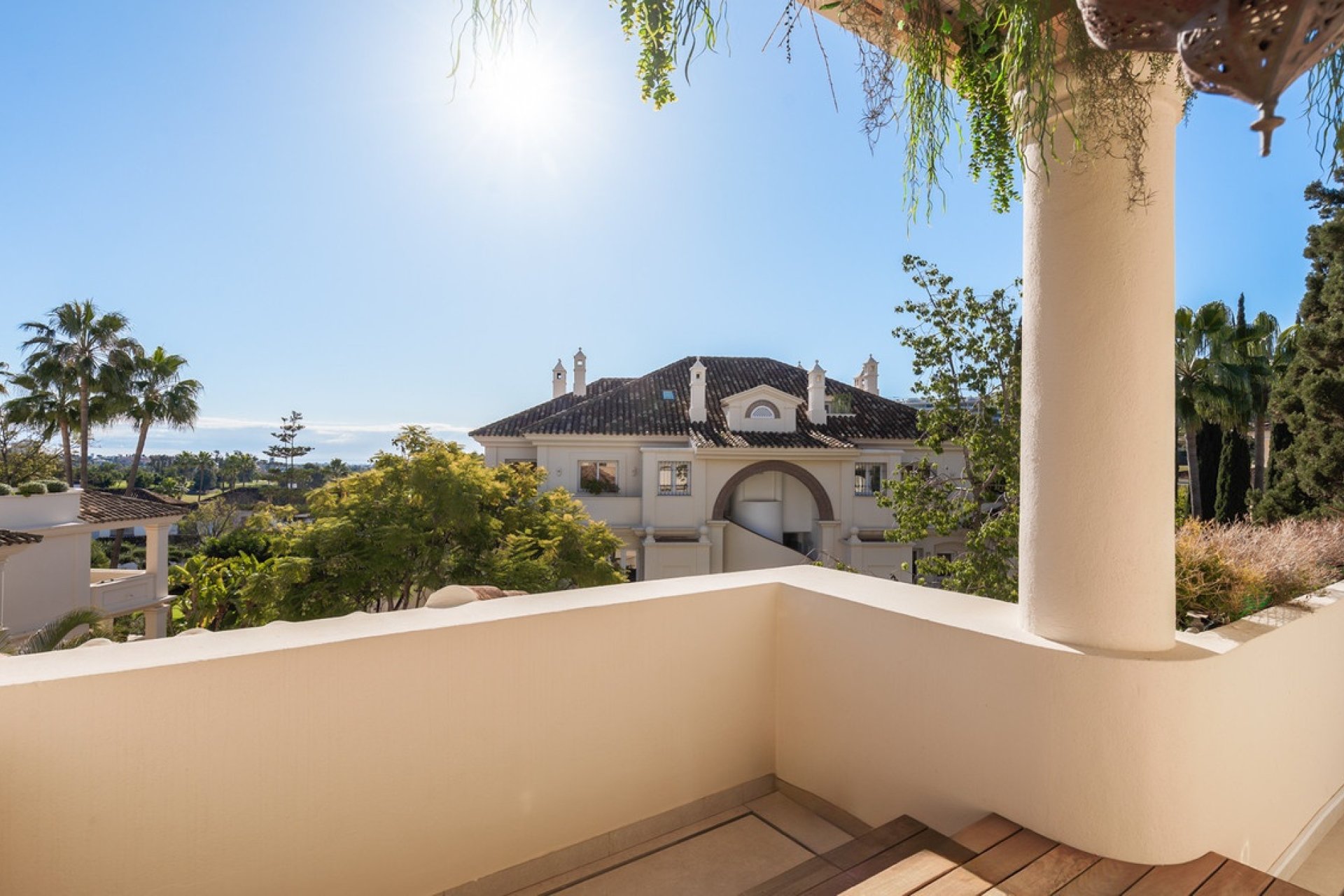 Resale - apartment - Marbella - Nueva Andalucía