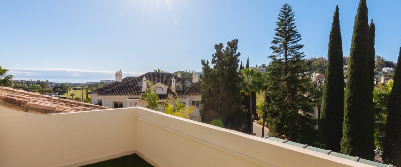 Resale - apartment - Marbella - Nueva Andalucía