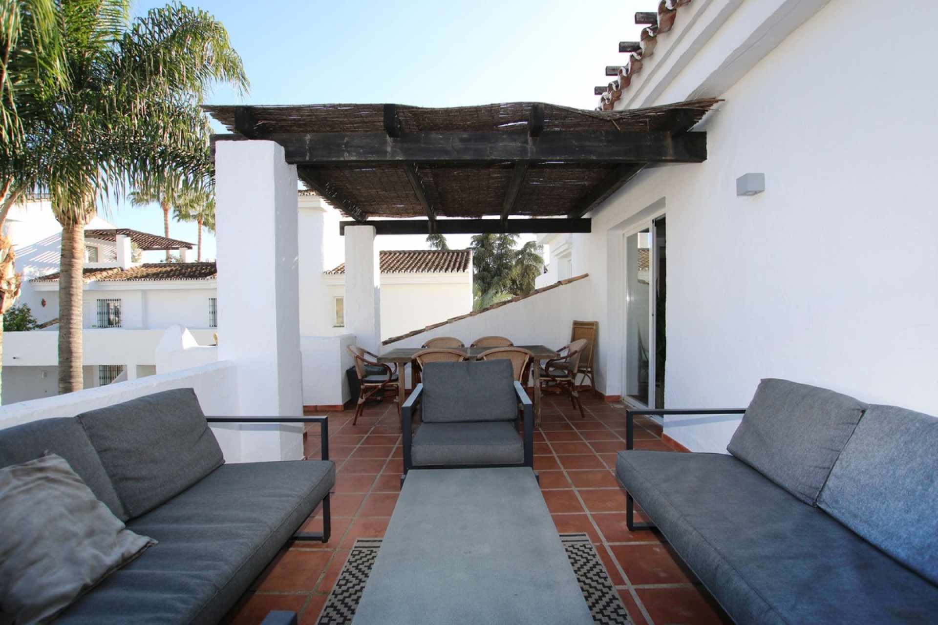 Resale - apartment - Marbella - Nueva Andalucía