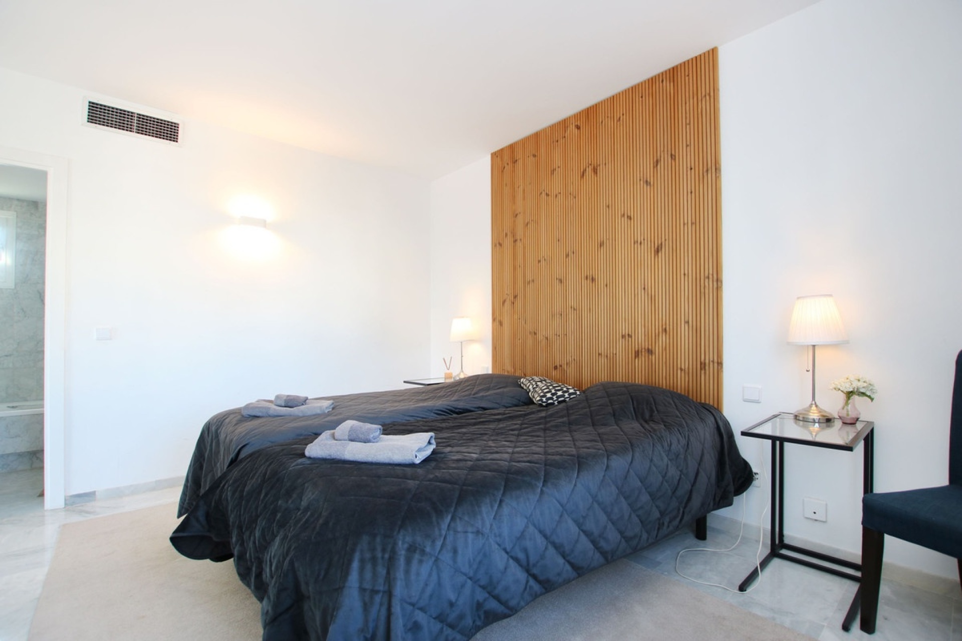 Resale - apartment - Marbella - Nueva Andalucía