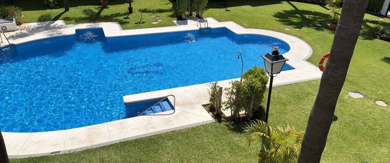 Resale - apartment - Marbella - Nueva Andalucía