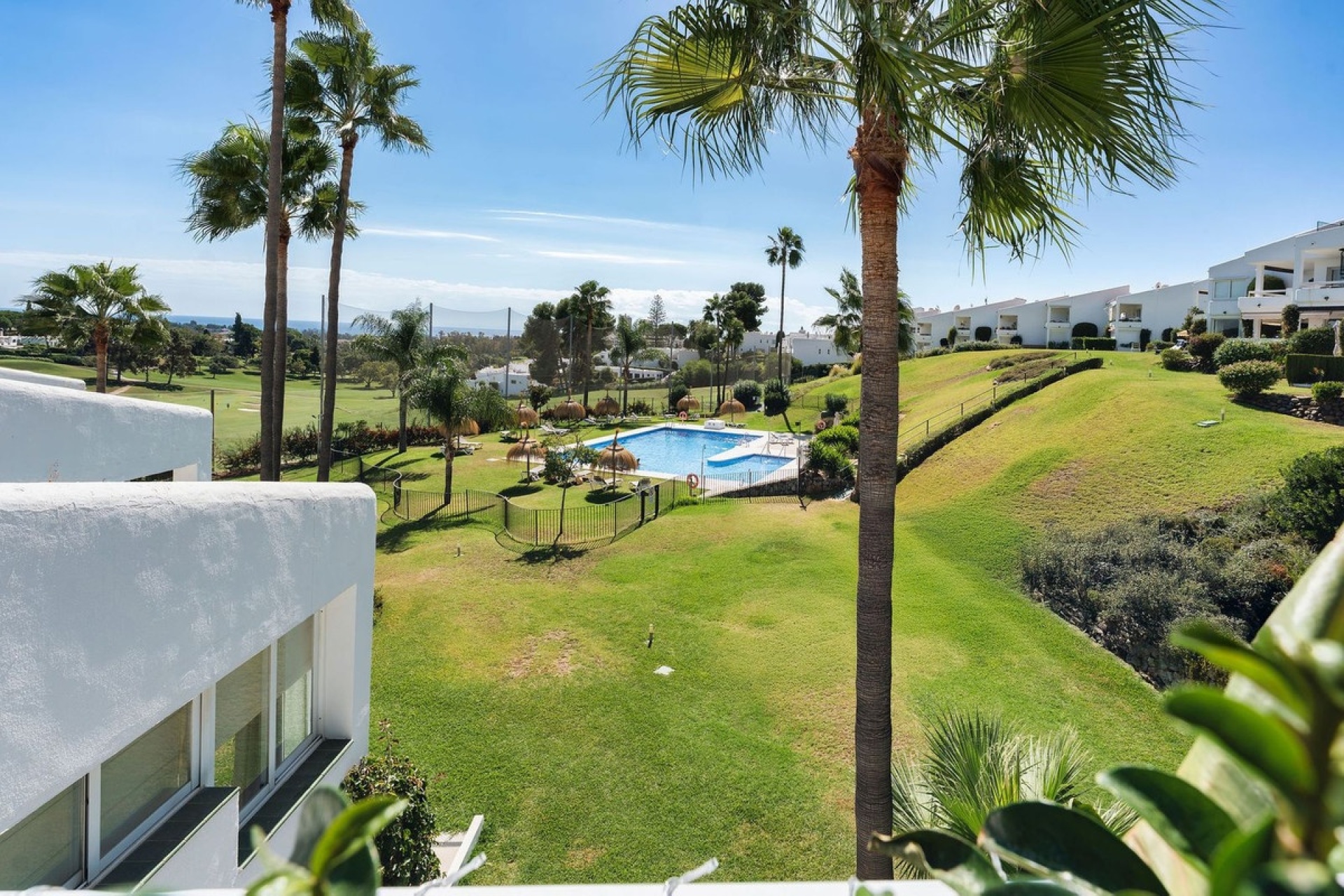 Resale - apartment - Marbella - Nueva Andalucía