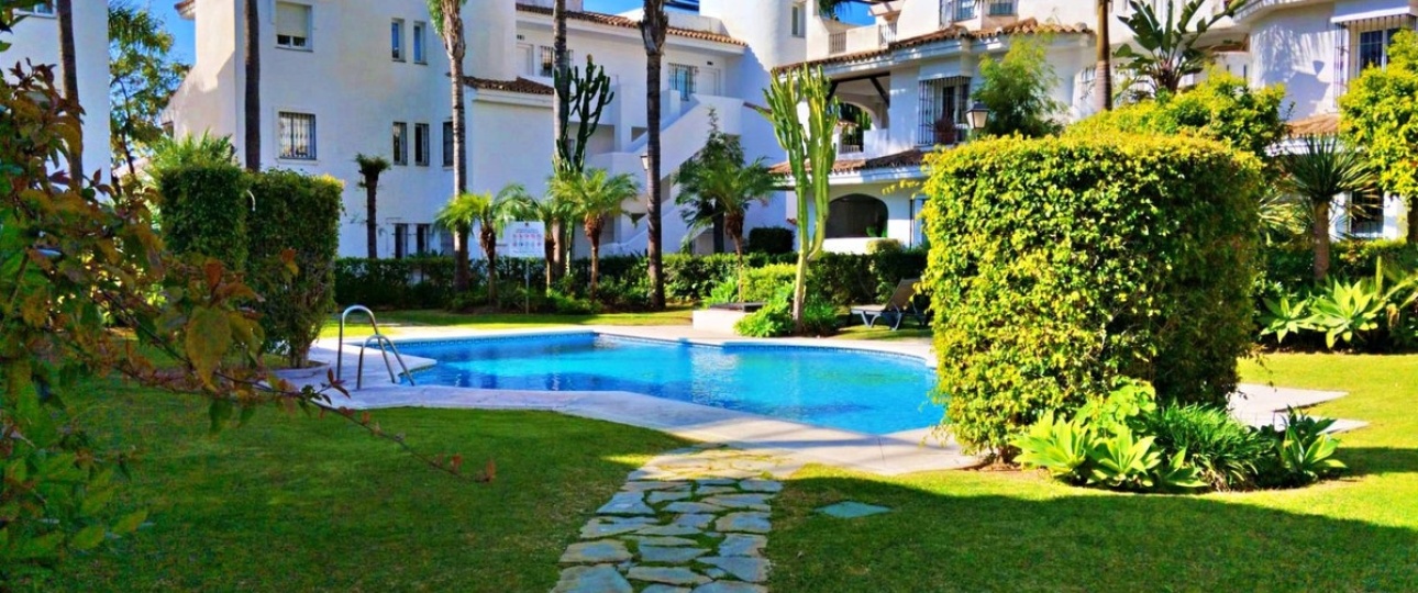 Resale - apartment - Marbella - Nueva Andalucía