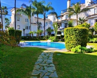 Resale - apartment - Marbella - Nueva Andalucía
